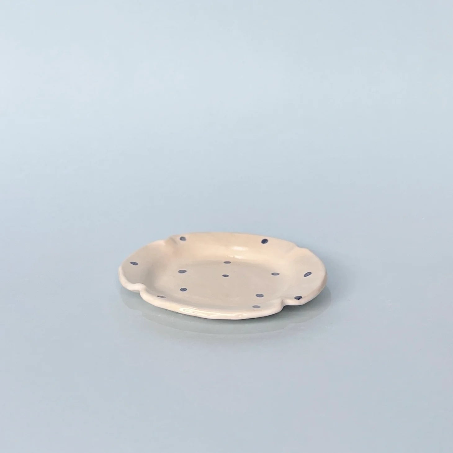BLUE SPOTTY SAUCER