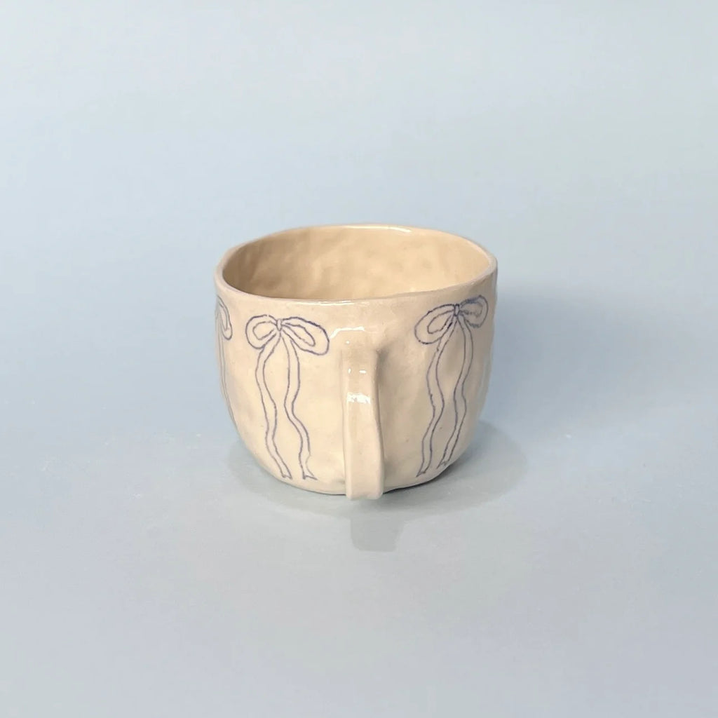 RIBBON SCRIBBLE MUG