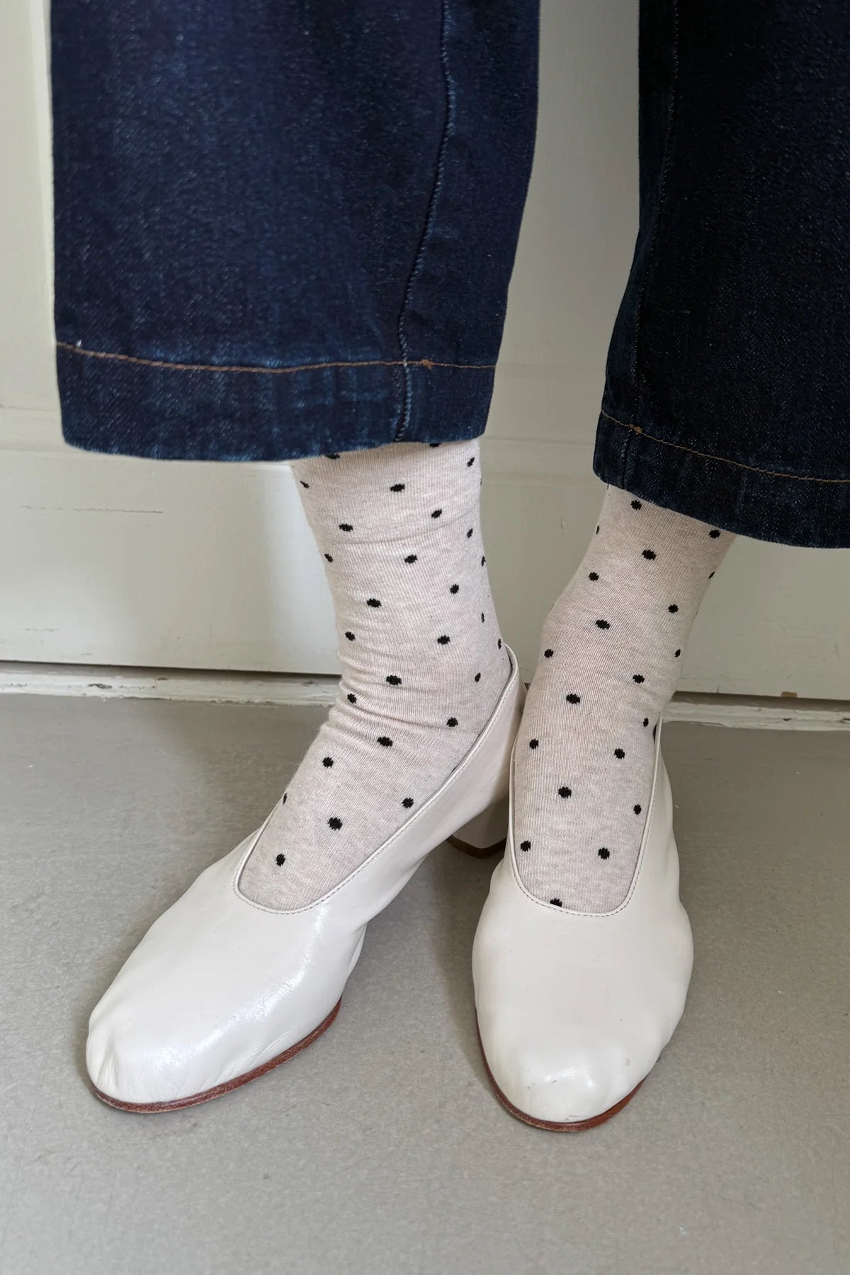 Le Bon Shopped Sneaker Socks Polka Dot Oatmeal Black
