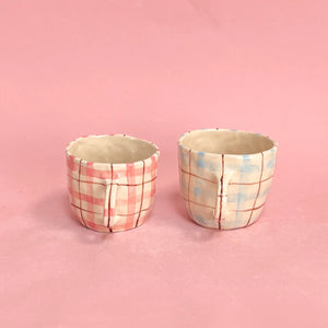 BROWN AND PINK GINGHAM MUG