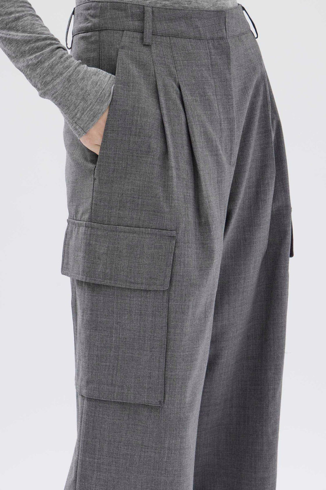ISARA WOOL CARGO PANT CHARCOAL