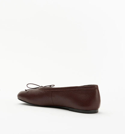 ALIAS MAE LANA TABI | CHOC TUMBLE