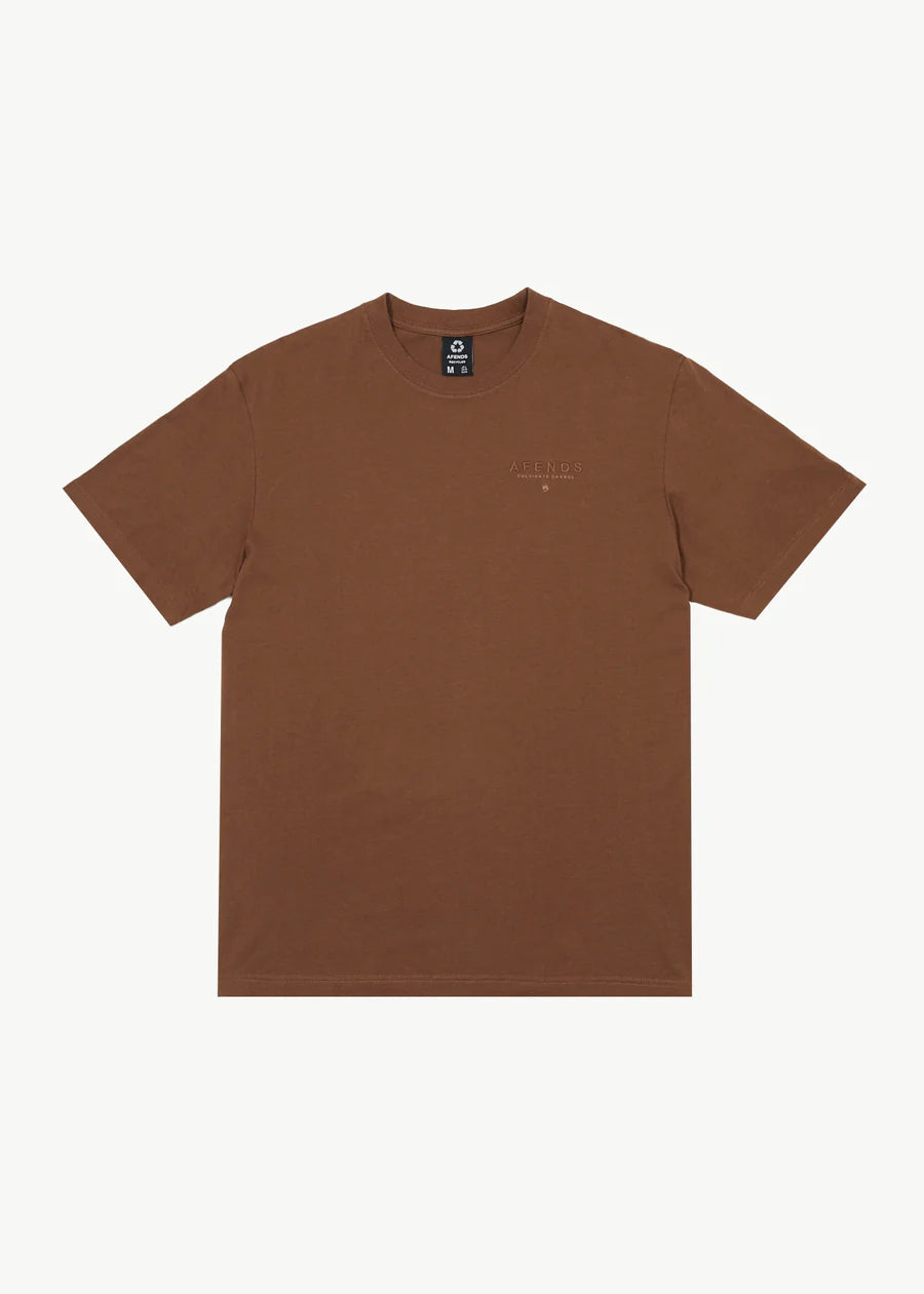 OUTSIDE GRAPHIC RETRO T SHIRT | TOFFEE