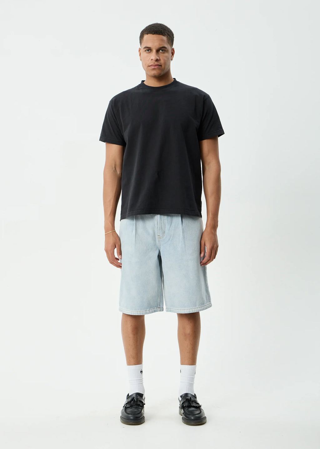 FAST FORWARD DENIM ULTRA BAGGY PLEATED SHORT 24" | STONE BLUE