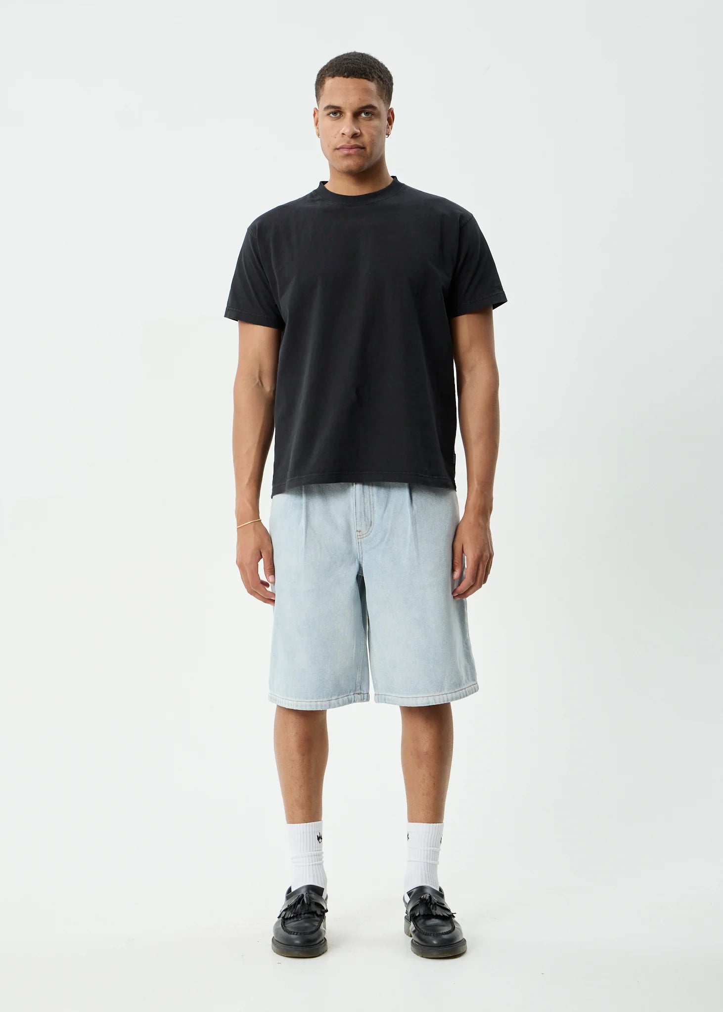 FAST FORWARD DENIM ULTRA BAGGY PLEATED SHORT 24" | STONE BLUE