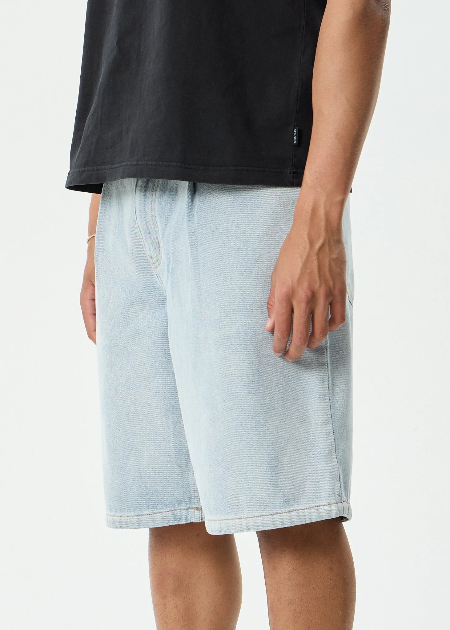 FAST FORWARD DENIM ULTRA BAGGY PLEATED SHORT 24" | STONE BLUE