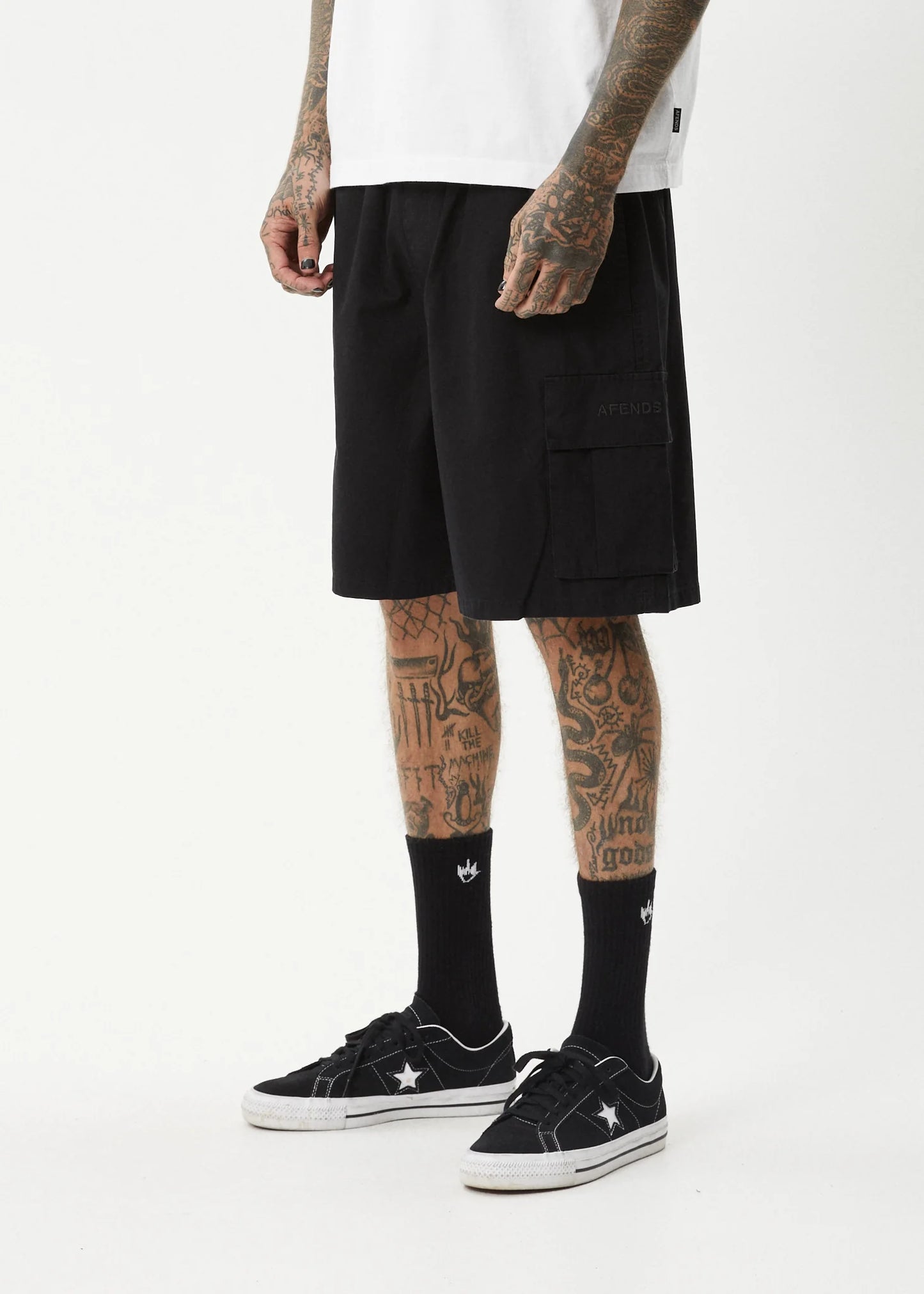 NINETY EIGHTS CARGO SHORT