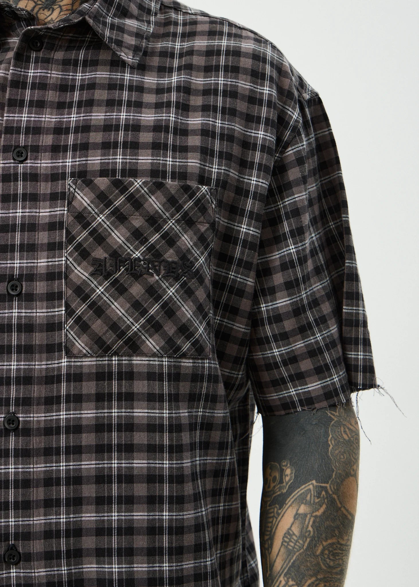DARKNESS SHORT SLEEVE SHIRT | BLACK CHECK