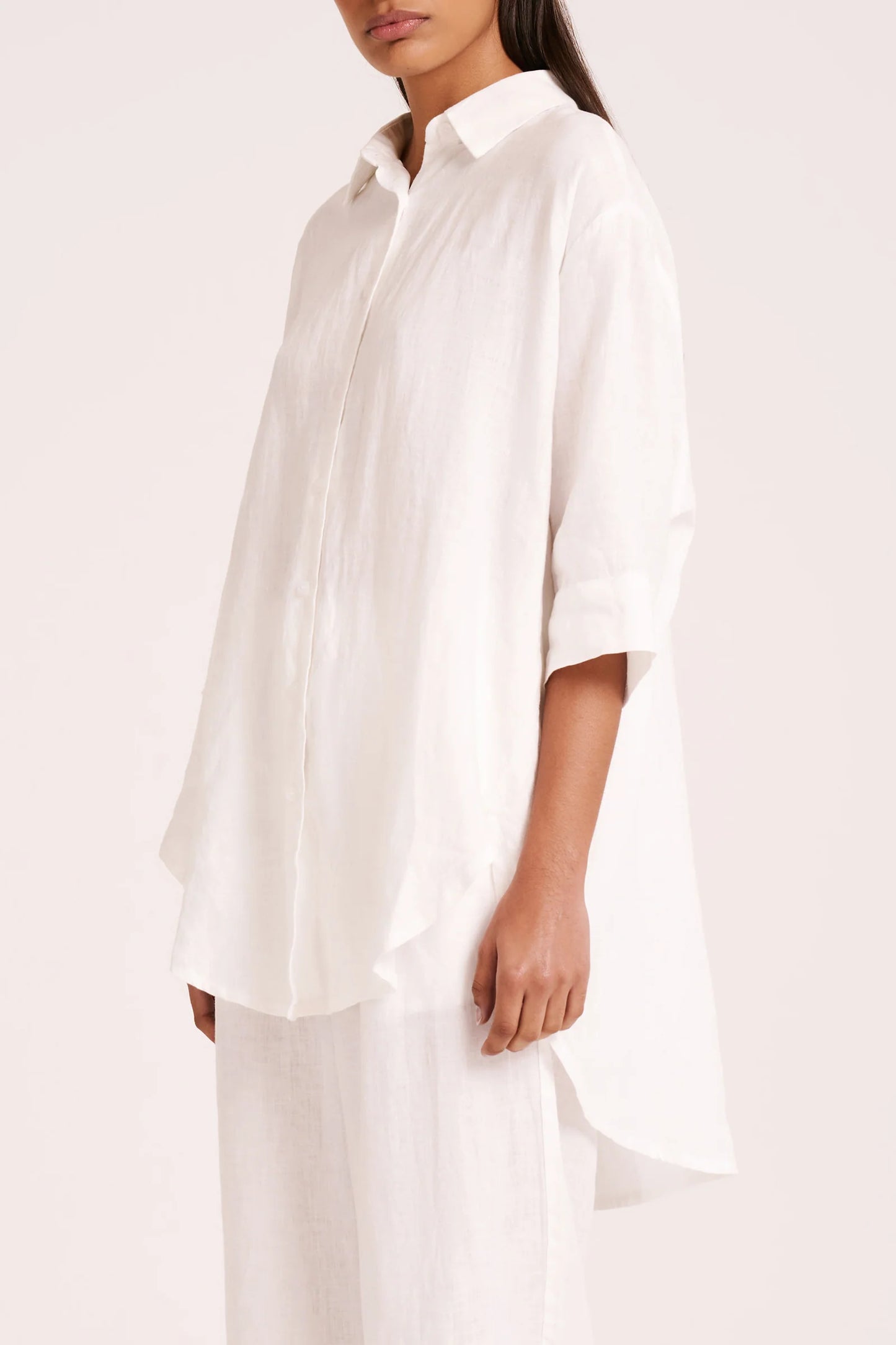 LOUNGE LINEN LONGLINE SHIRT | WHITE