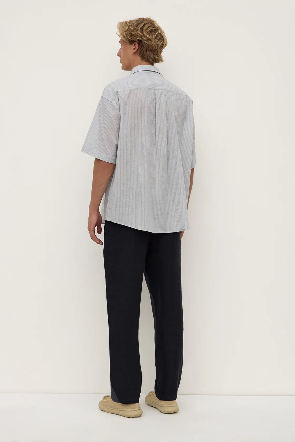 OLLY SHORT SLEEVE SHIRT | GRAPHITE/WHITE