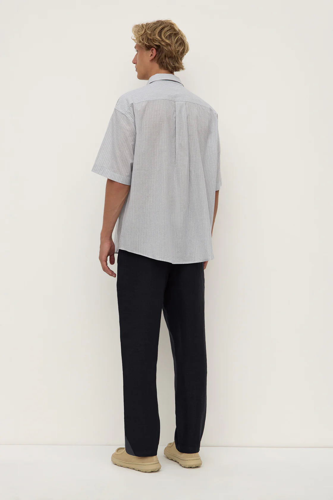 OLLY SHORT SLEEVE SHIRT | GRAPHITE/WHITE