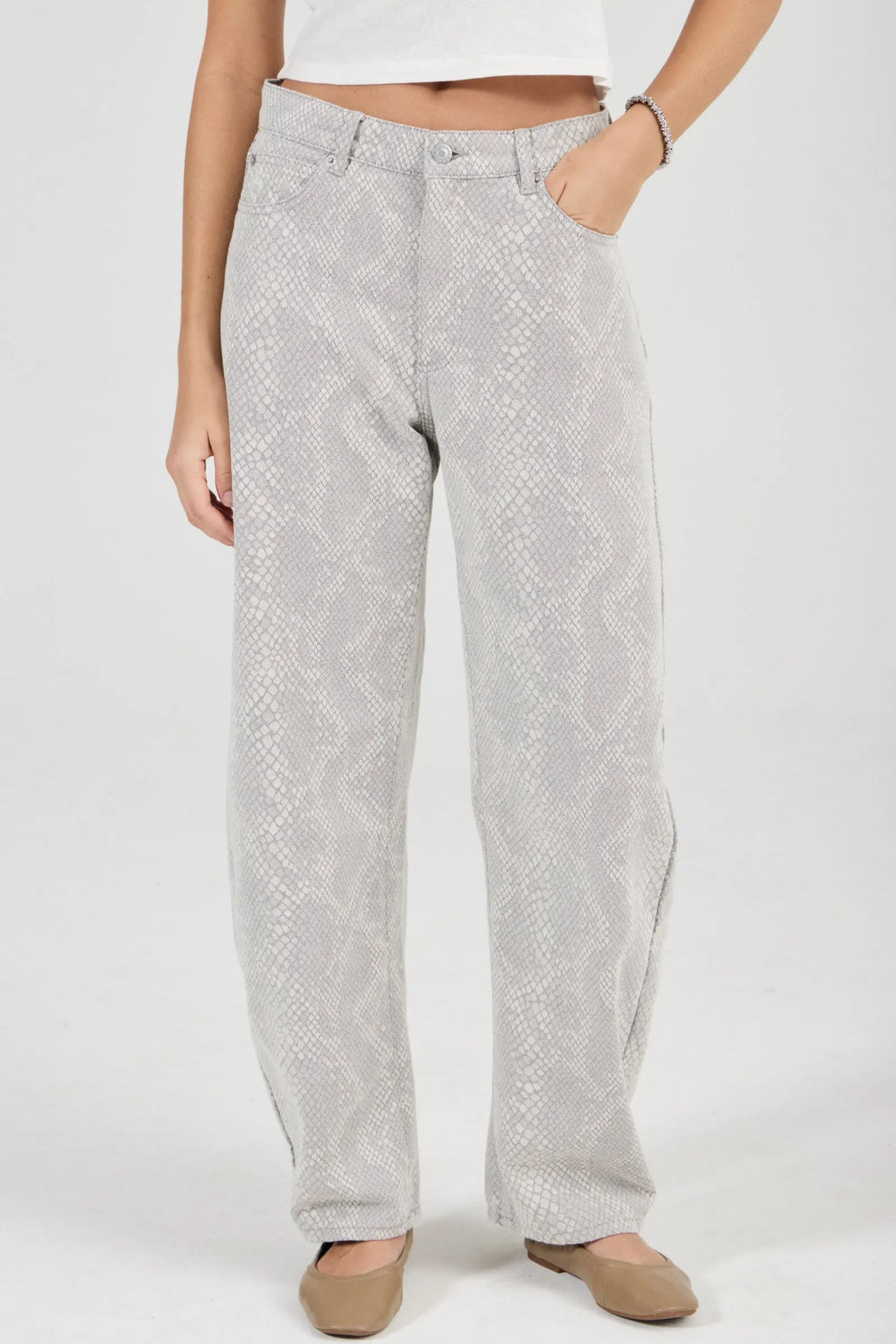 ARC BARREL JEAN LONG | PYTHON