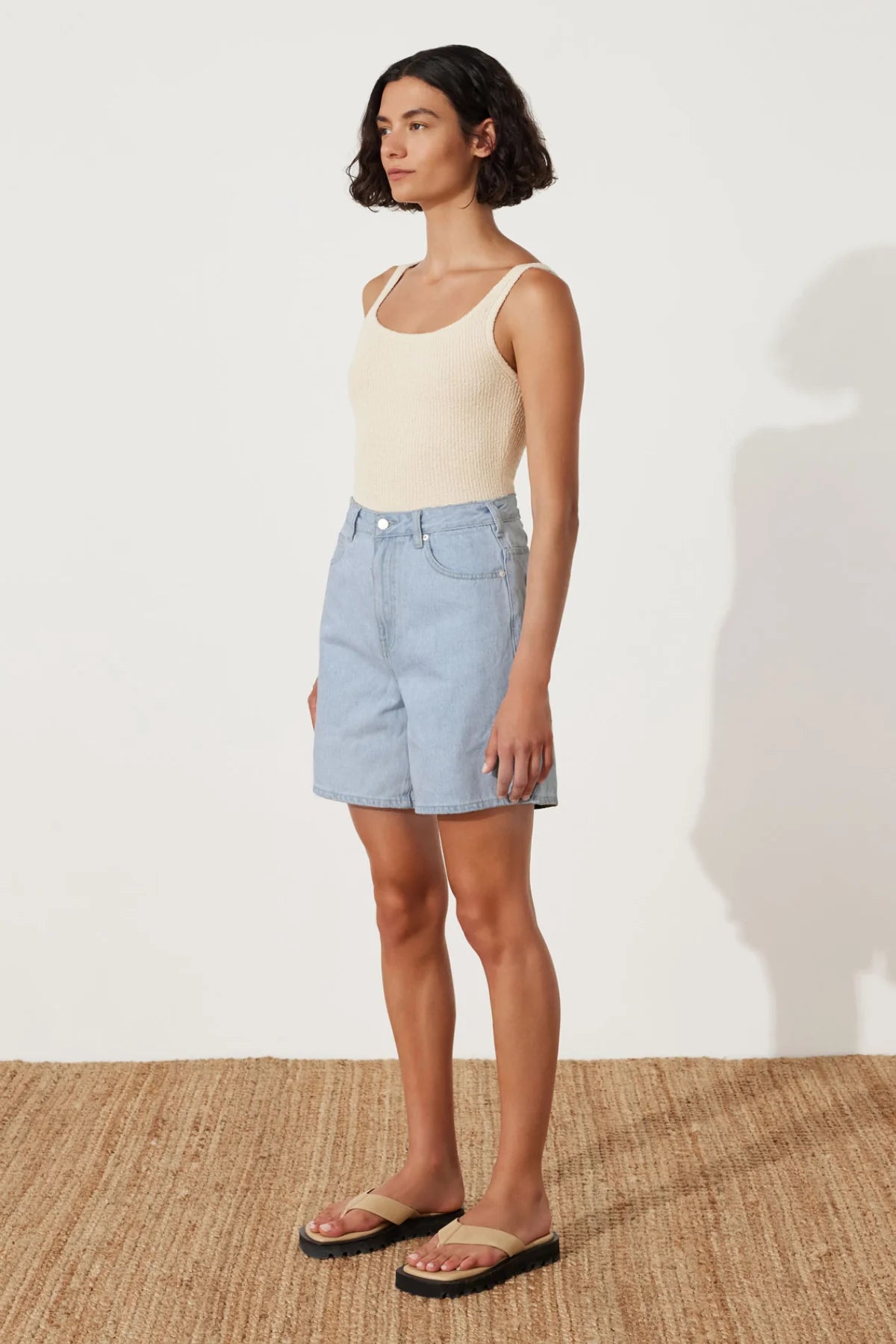 LIGHT WASH RECYCLED COTTON WALK SHORT