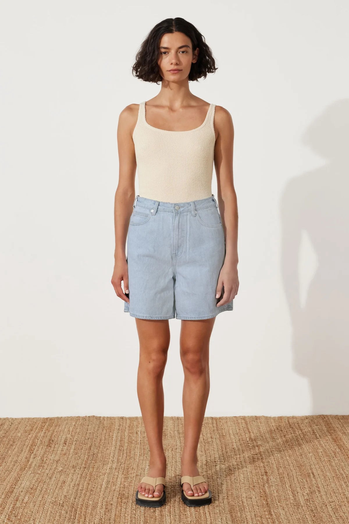 LIGHT WASH RECYCLED COTTON WALK SHORT