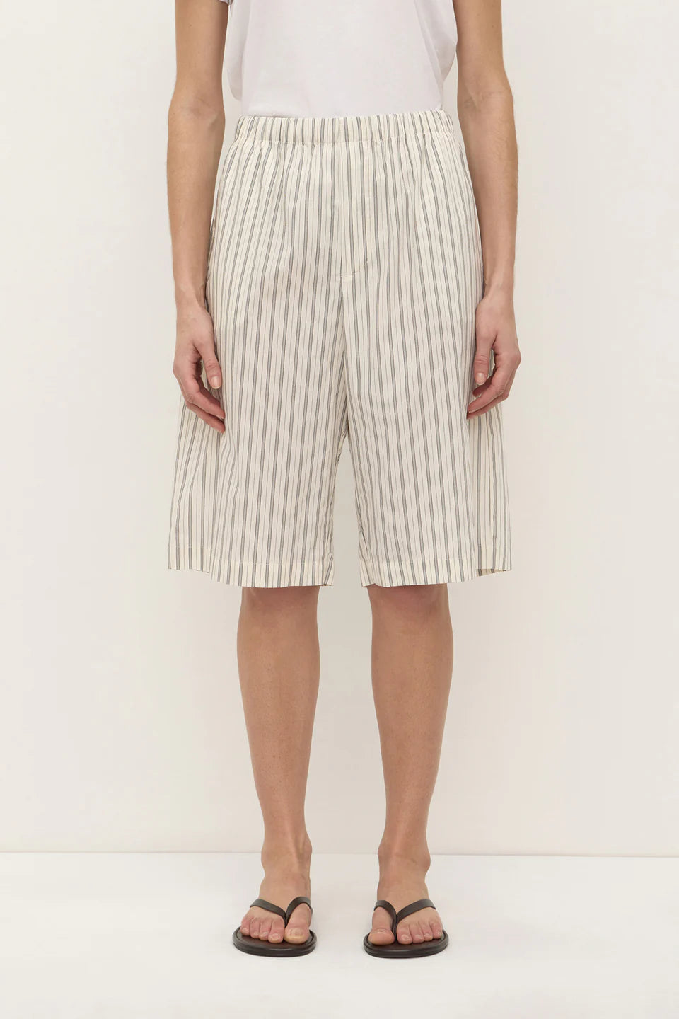RIA STRIPE SHORT | CREAM/SMOKE