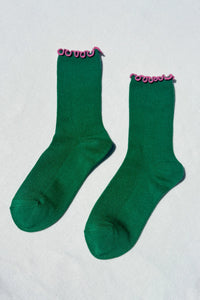 RUFFLED MODAL SOCKS | SPINACH / PINK EDGE