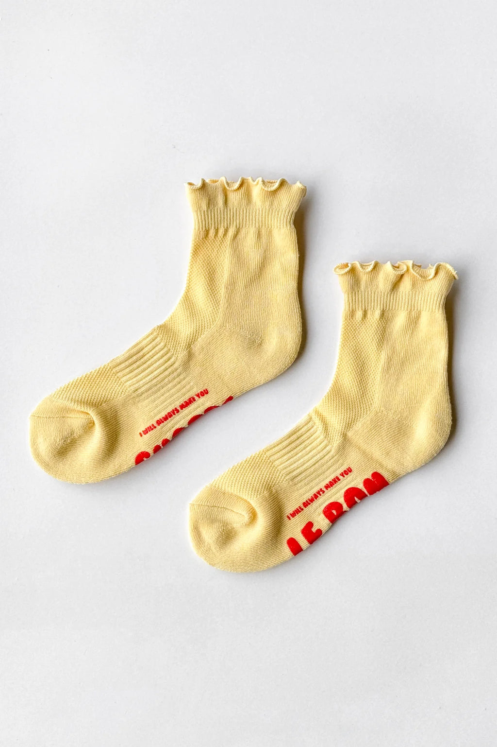 RUFFLED HUGGER CREW SOCKS | BANANA CREAM / RED