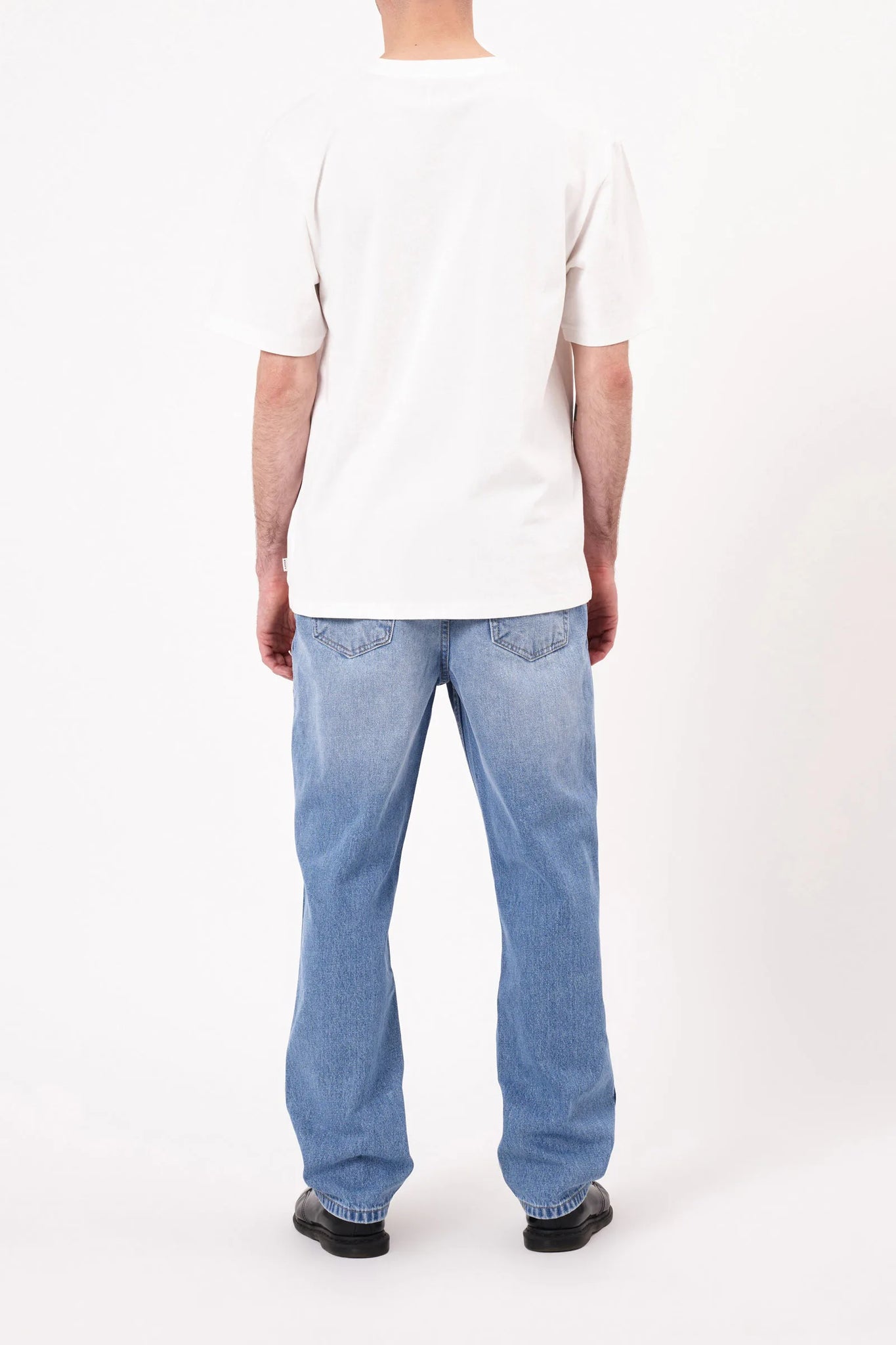CROWD TEE | WHITE