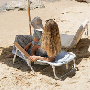 DELUXE BEACH CHAIR | BLUE STRIPE