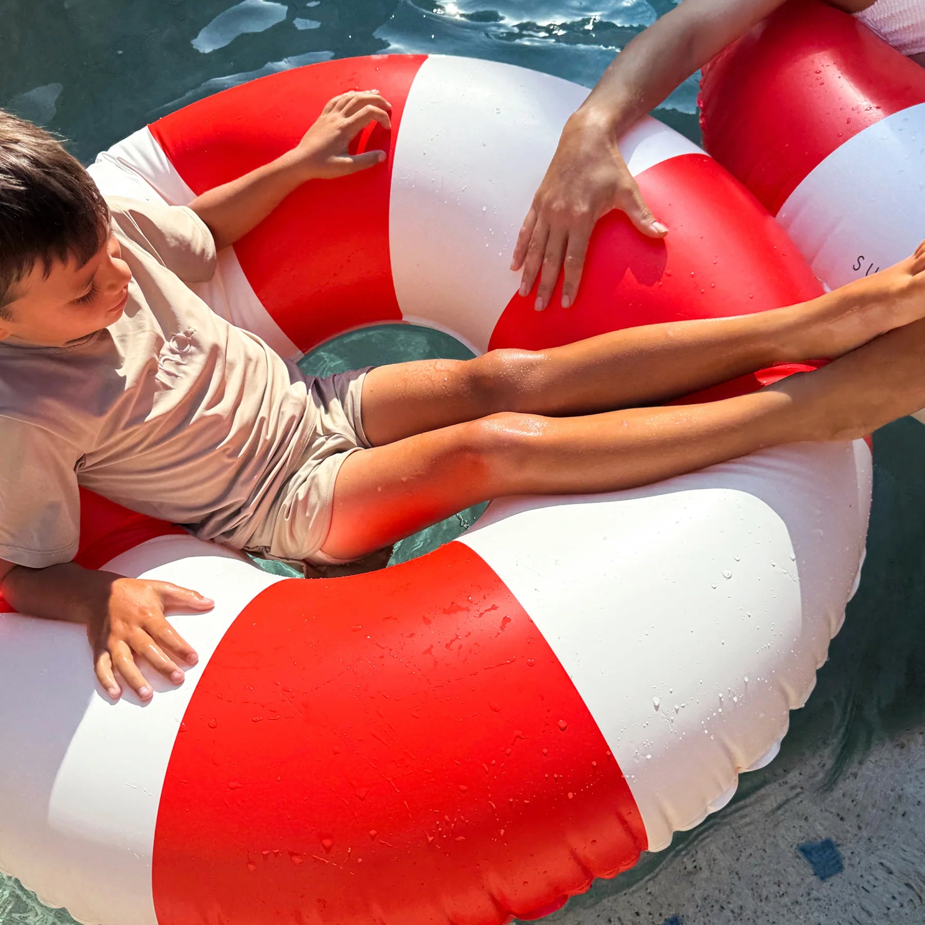 POOL RING | TOMATO RED STRIPE