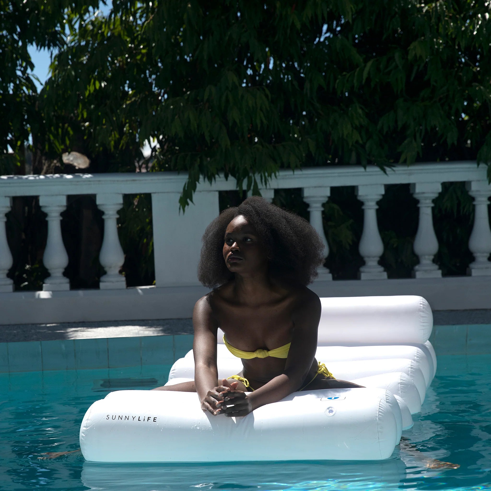 TUBE LILO FLOAT | WHITE ON WHITE
