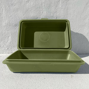 THE TAKEAWAY BOX