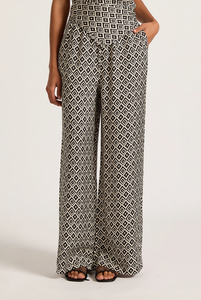 SIMONE PANT | DAIYA