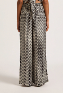 SIMONE PANT | DAIYA