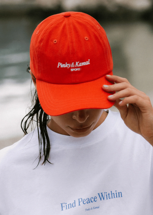 PINKY & KAMAL SPORT LOGO CAP | RED/WHITE