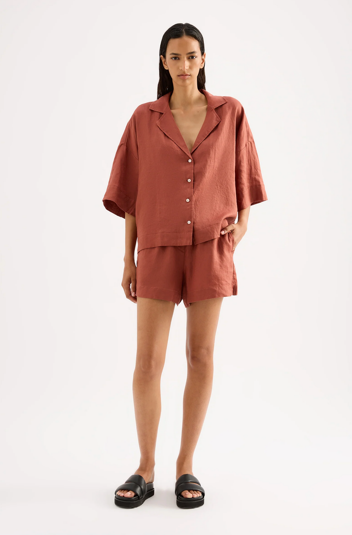 LOUNGE LINEN SHORTS | RUST