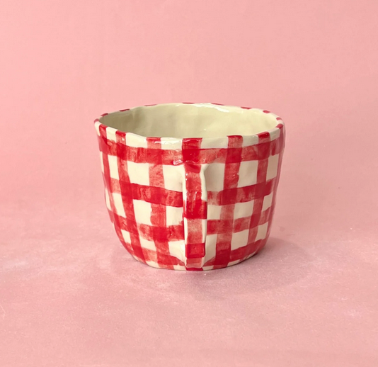 RED GINGHAM MUG