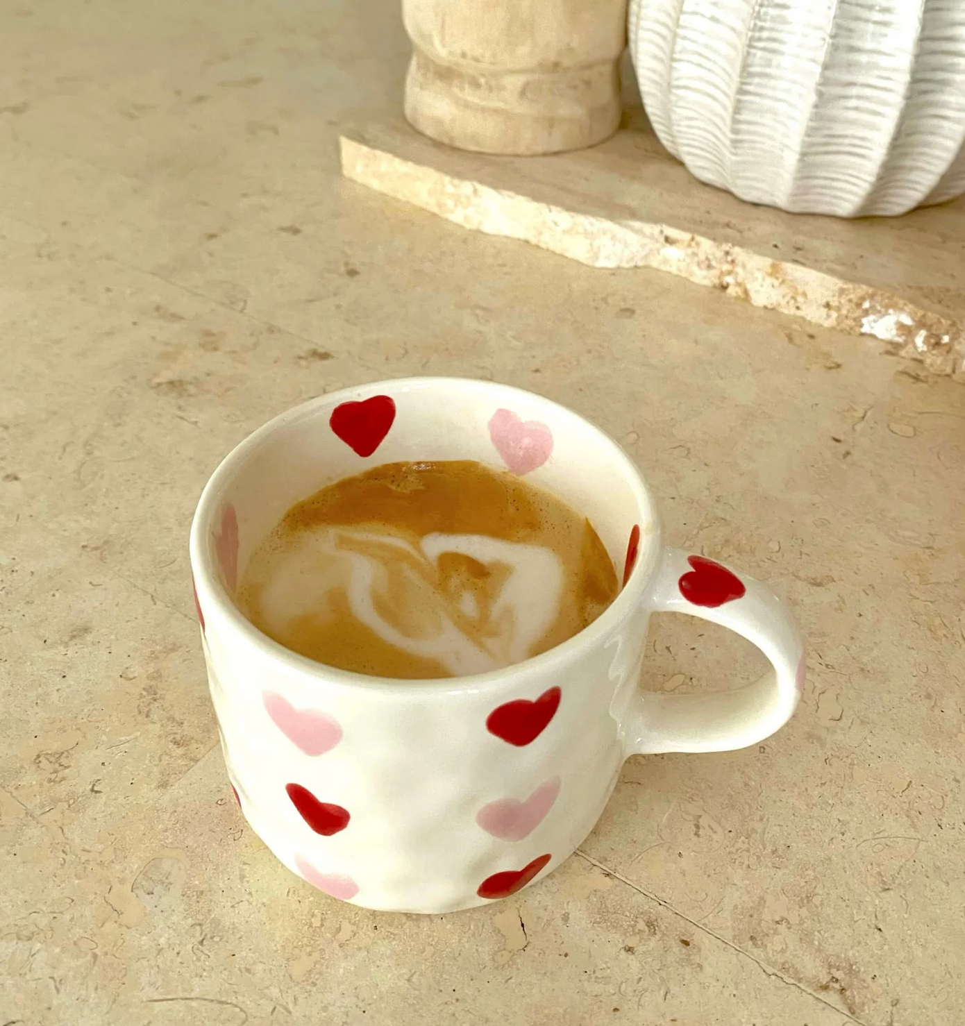 HEART PAINTED COFFEE MUG | RED