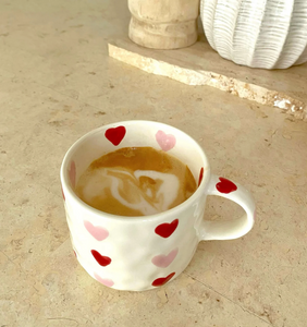 HEART PAINTED COFFEE MUG | RED