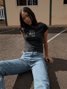 WALKING BABY TEE | STONE BLACK