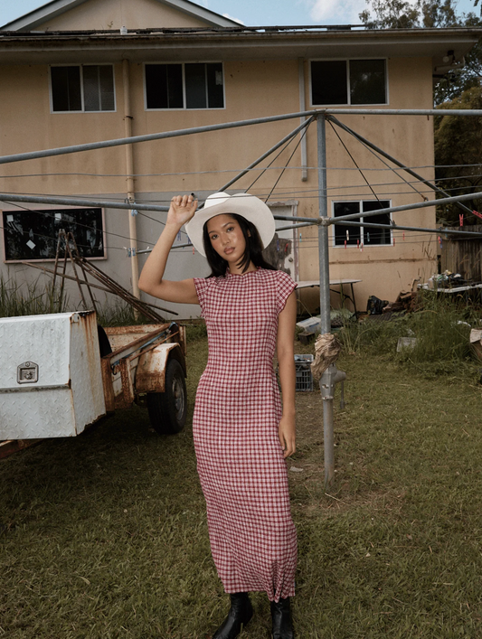BASE SEERSUCKER MIDI DRESS | BURGUNDY CHECK