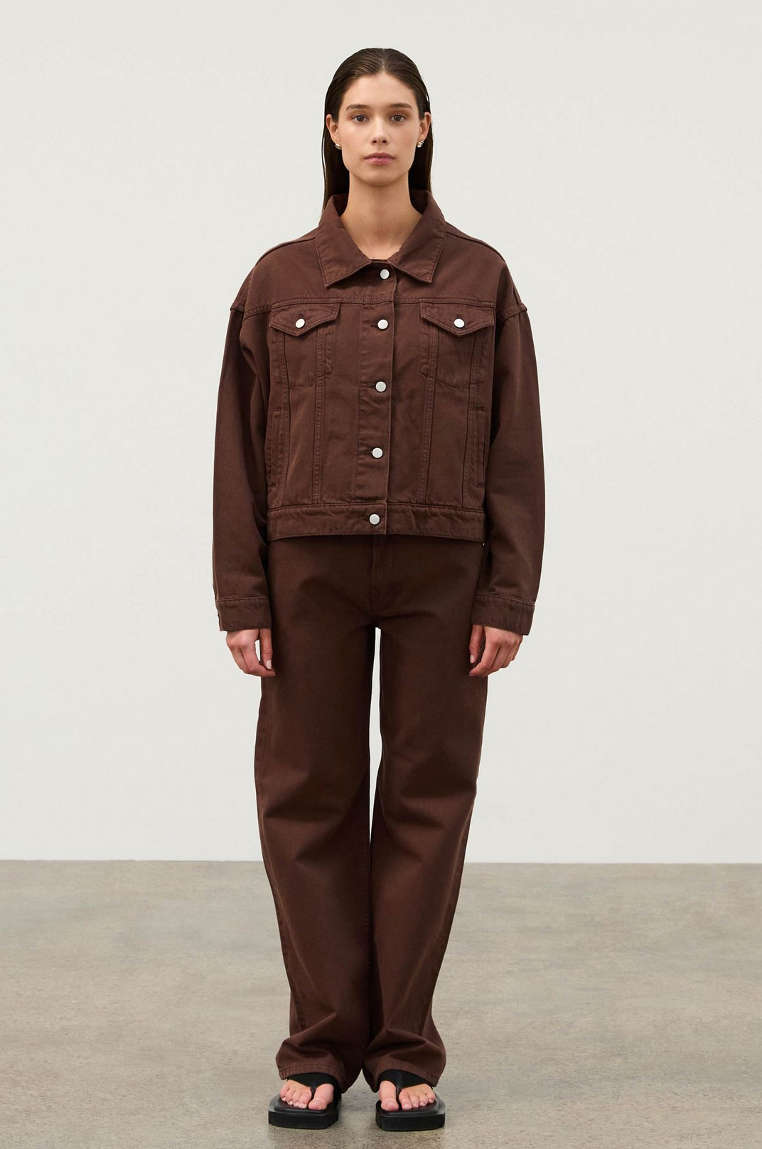 MID RISE RECYCLED DENIUM JEANS | COCOA
