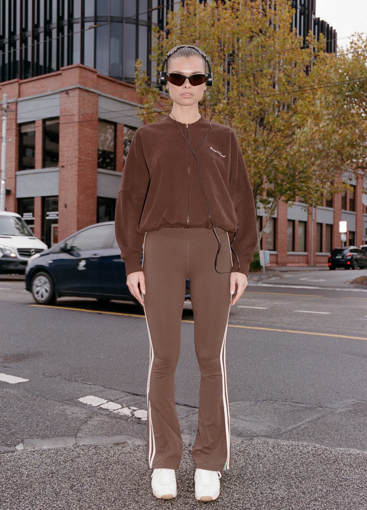 VIBRATION FLARE | BROWN/WHITE STRIPE