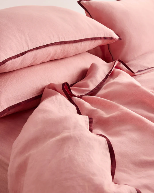 LINEN QUILT COVER | RHUBARB