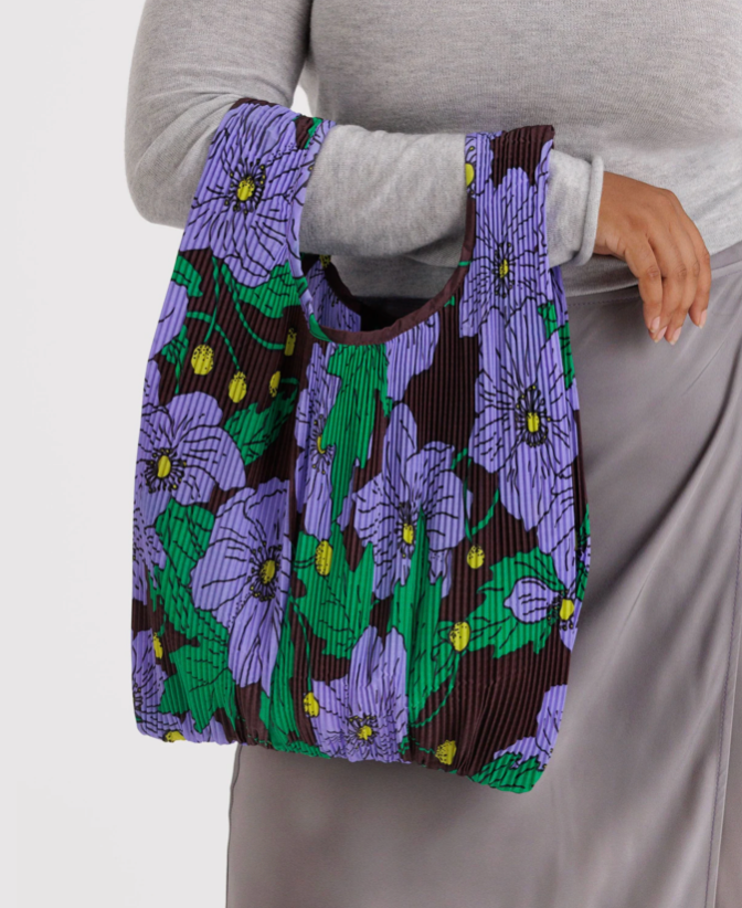 PLEATED BAGGU | MAROON POPPY