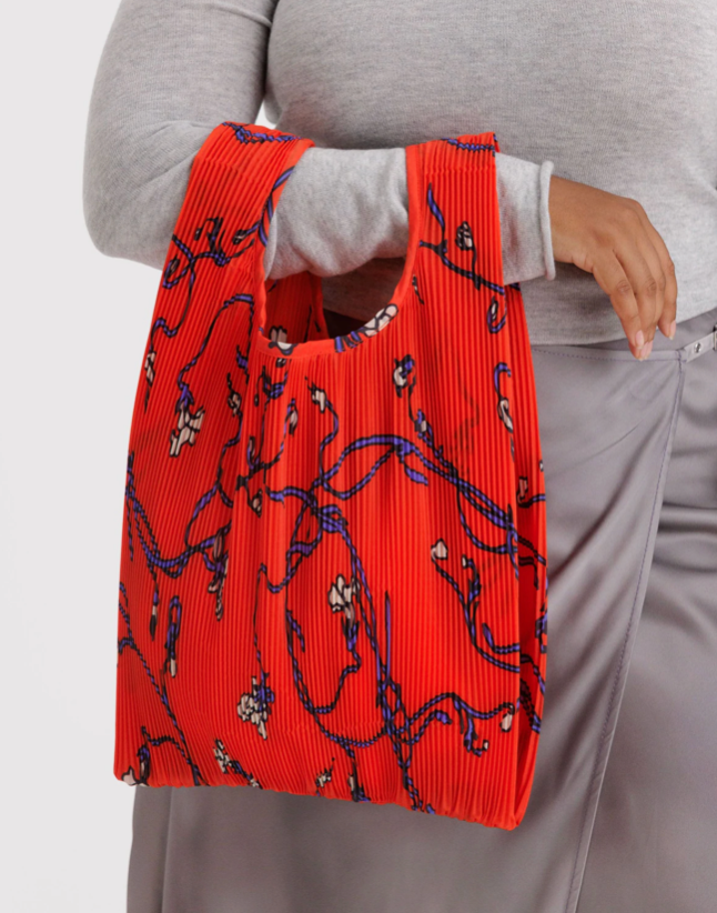 PLEATED BAGGU | RED SNAPDRAGON