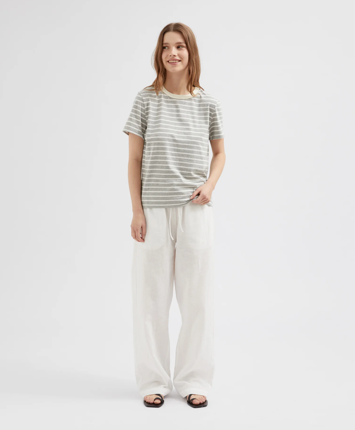 STRIPED STANDARD TEE | STRIPED GREY/BUTTER