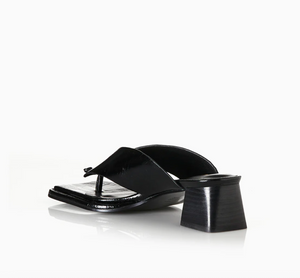 ALINA | BLACK OILY LEATHER