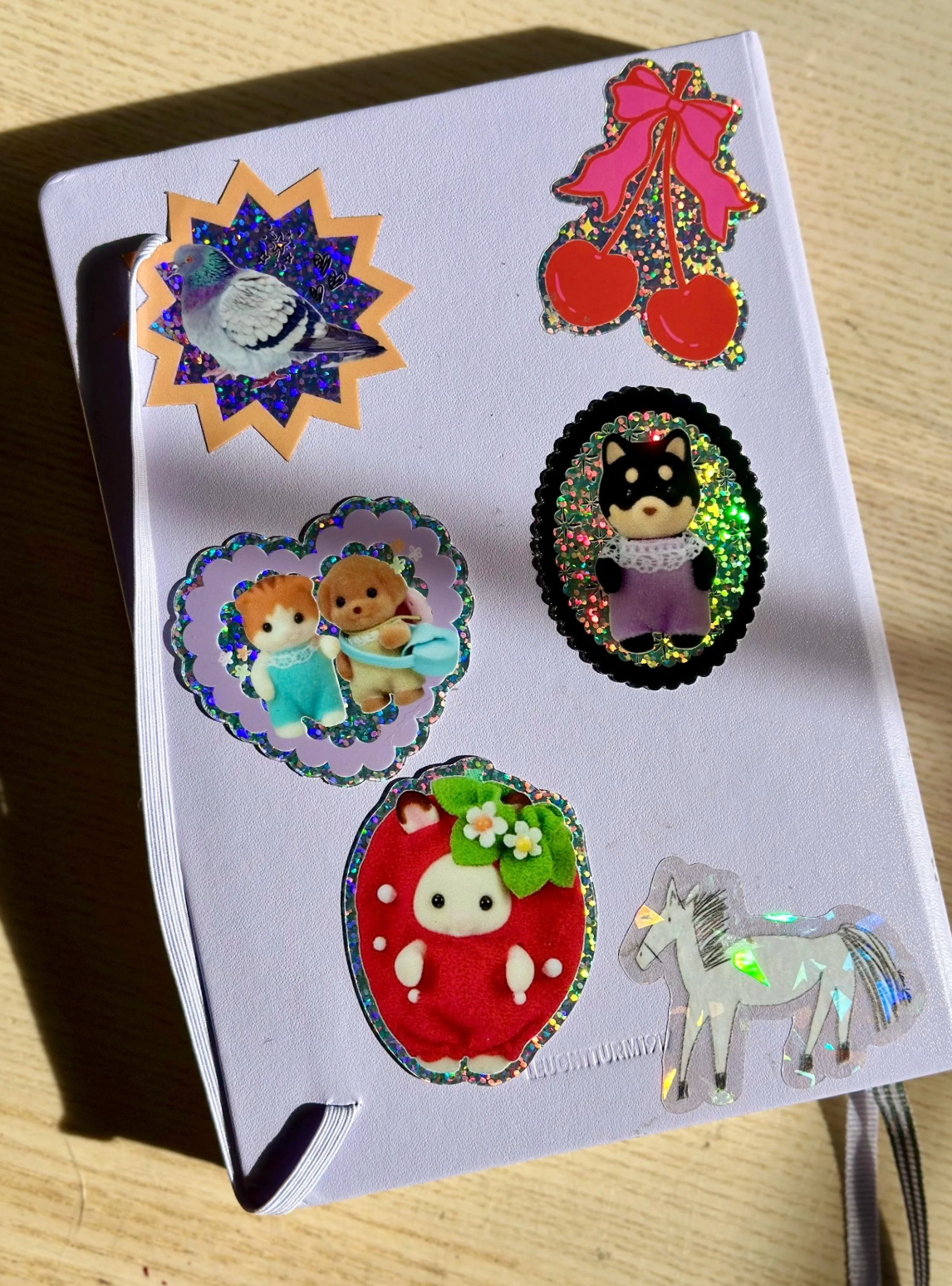 STRAWBERRY BUNNY GLITTER STICKER