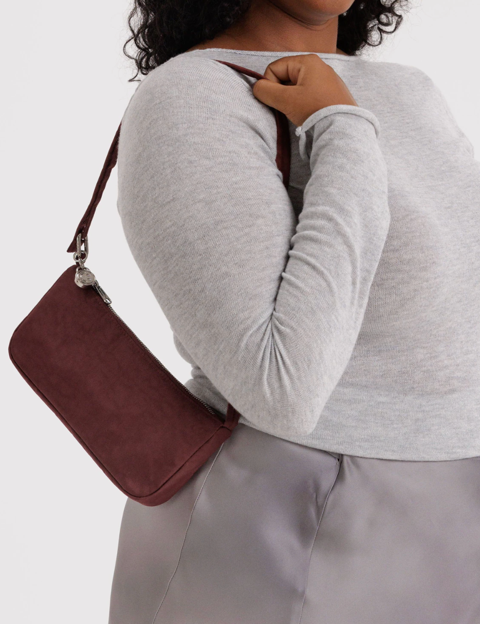 NYLON POCHETTE | MAHOGANY