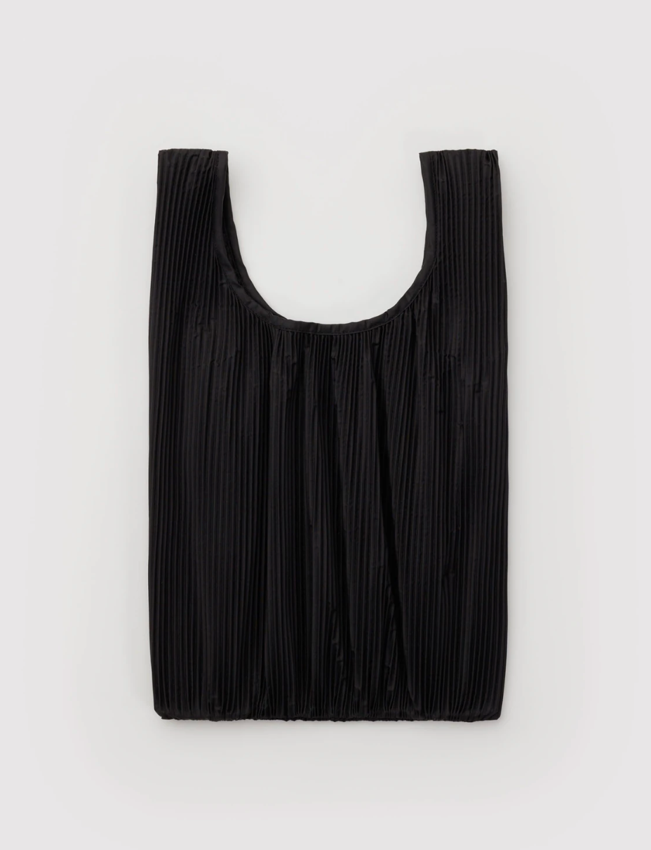 PLEATED BAGGU | BLACK