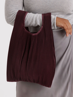 PLEATED BAGGU | MAHOGANY