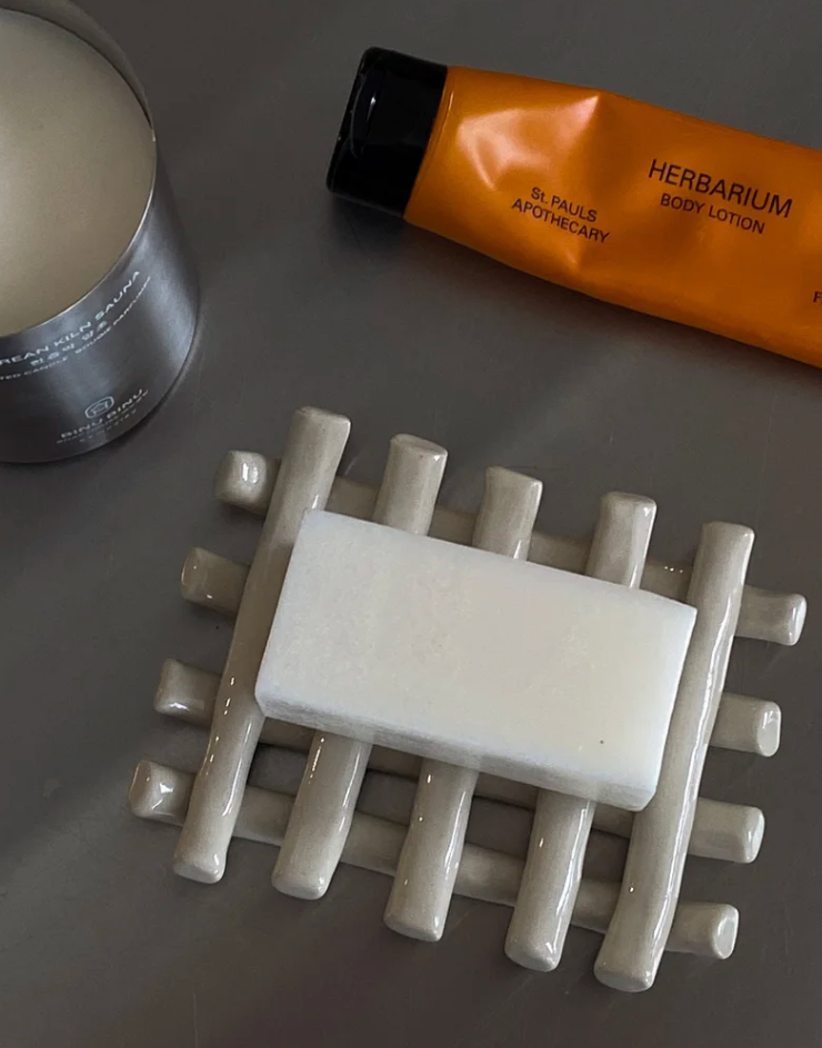 GRID SOAP DISH | CREAM