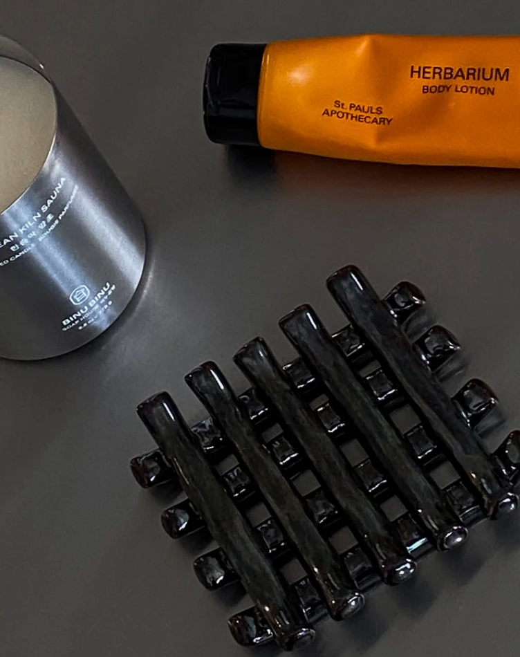 GRID SOAP DISH | CHROME