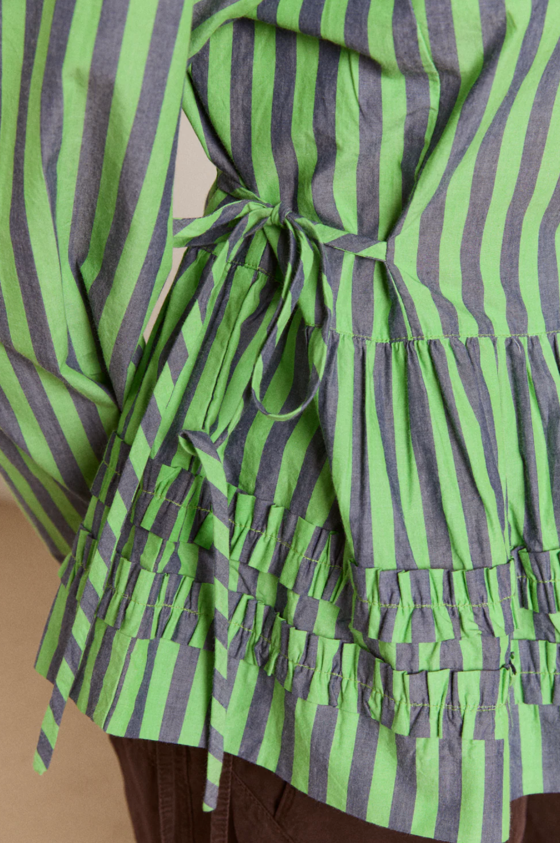 MADISON BLOUSE | NAVY POP GREEN STRIPE
