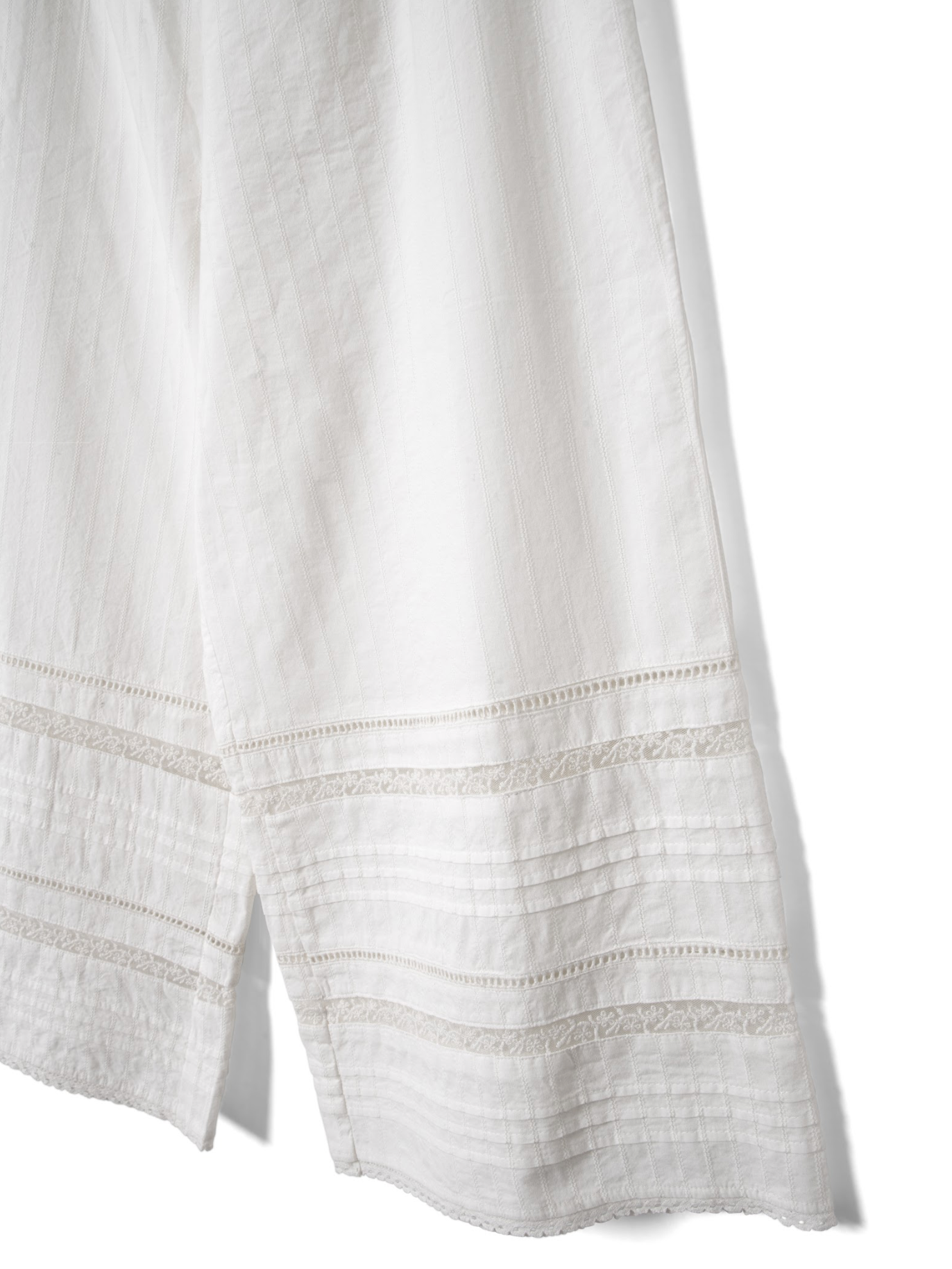 ELODIE TROUSER | WHITE WITH RED GINGHAM TIE